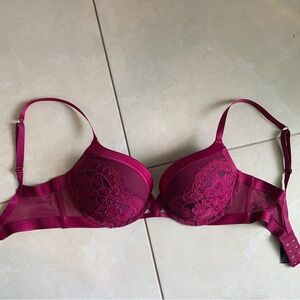 Victoria's Secret “very sexy push up” bra